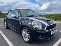 Begagnad Mini Cooper S Hatch 2007 Svart Halvkombi