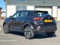 Używany Nissan Juke Acenta 114 KM (83 kW) 2022 Czarny SUV