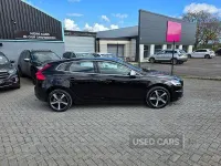 Used Volvo V40 R-Design 122 HP (89 kW) 2017 Black Hatchback