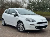 Used Fiat Punto Easy 69 HP (50 kW) 2013 White Hatchback
