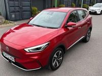 Usado MG ZS SE 130 kW (177 HP) 2022 Vermelho SUV