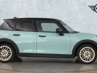 Używany Mini Cooper S Hatch 201 KM (147 kW) 2025 Zielony Hatchback