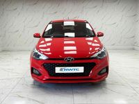 Used Hyundai i20 Premium 84 HP (61 kW) 2018 Red Hatchback