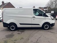 Used Ford Transit Custom 105 HP (77 kW) 2018 White Van