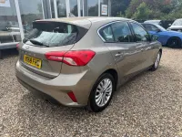 Used Ford Focus Titanium 125 HP (91 kW) 2018 Silver Hatchback