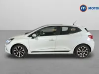 Używany Renault Clio V Iconic 140 KM (102 kW) 2021 Biały Hatchback