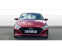 Używany Hyundai i20 SE 101 KM (74 kW) 2022 Czerwony Hatchback