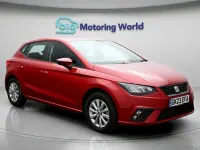 Usado Seat Ibiza SE 94 CV (69 kW) 2023 Rojo Utilitario