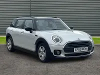 Usado Mini Cooper Clubman Classic 136 CV (100 kW) 2020 Plateado Familiar