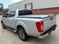Used Nissan Navara Tekna 190 HP (139 kW) 2016 Silver Pickup
