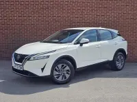 Used Nissan Qashqai Acenta Premium 2022 White SUV