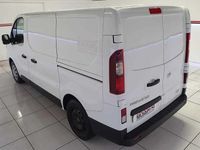 Usado Nissan Primastar Acenta 110 CV (80 kW) 2022 Blanco Monovolumen