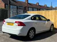 Usado Volvo S60 Business Edition 115 HP (84 kW) 2014 Branco Sedan