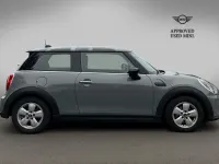 Używany Mini Cooper Classic 134 KM (98 kW) 2022 Szary Hatchback