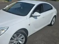 Used Vauxhall Insignia SRi 163 HP (119 kW) 2013 White Hatchback