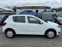 Used Dacia Sandero Lauréate 2013 White Hatchback