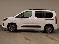 Used Vauxhall Combo Ultimate 100 kW (136 HP) 2025 White Estate