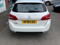 Used Peugeot 308 2019 White Estate
