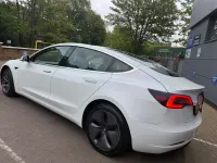 Usado Tesla Model 3 Long Range AWD 77 kW (106 HP) 2020 Branco Sedan