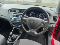 Używany Hyundai i20 Premium 84 KM (61 kW) 2016 Czerwony Hatchback