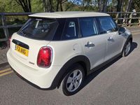 Used Mini Cooper Classic 136 HP (100 kW) 2019 White Hatchback