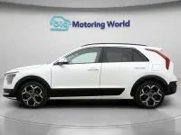 Gebraucht Kia Niro 139 PS (102 kW) 2023 Weiß SUV