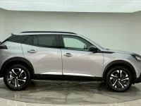 Usado Peugeot 2008 Allure+ 2023 Cinzento SUV