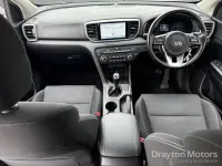 Usado Kia Sportage 130 HP (95 kW) 2022 Prateado SUV