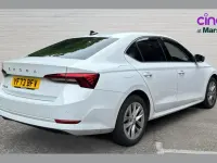 Usado Skoda Octavia SE L 147 HP (108 kW) 2023 Branco Citadino