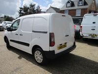 Used Citroën Berlingo 75 HP (55 kW) 2015 White MPV