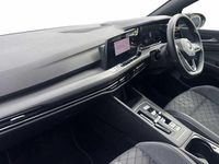 Second-hand VW Golf VIII R-line 150 CP (110 kW) 2022 Albastru Hatchback