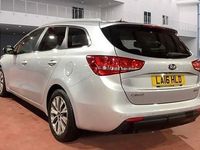 Używany Kia Ceed 134 KM (98 kW) 2016 Srebrny Hatchback