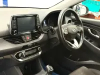 Used Hyundai i30 SE 120 HP (88 kW) 2018 Silver Hatchback