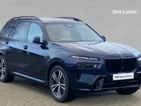 Używany BMW X7 M Sport 347 KM (255 kW) 2025 Niebieski SUV