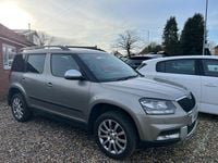 Used Skoda Yeti SE 105 HP (77 kW) 2015 Beige SUV