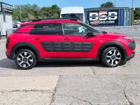 Used Citroën C4 Cactus Flair 2015 Red Hatchback