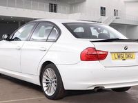 Used BMW 318 2011 White Sedan