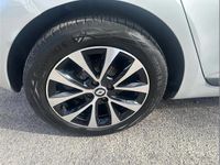 Used Renault Clio V Iconic 90 HP (66 kW) 2022 Silver  Hatchback