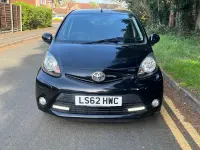 Usado Toyota Aygo 68 HP (50 kW) 2012 Preto Citadino