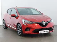 Used Renault Clio Iconic 100 HP (73 kW) 2020 Red Hatchback