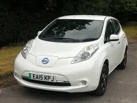 Used Nissan Leaf Acenta 80 kW (109 HP) 2015 White Hatchback