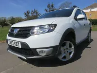 Usado Dacia Sandero Ambiance 90 HP (66 kW) 2014 Branco Citadino