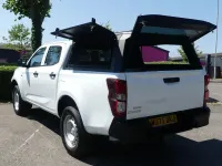 New Isuzu D-Max 162 HP (119 kW) 2025 White Pickup