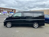 used Nissan Elgrand 2.5 HIGHWAY STAR