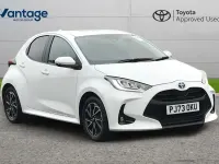 Used Toyota Yaris Design 113 HP (83 kW) 2023 White Hatchback