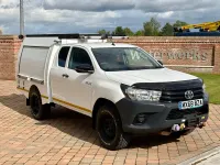 Used Toyota HiLux Active 150 HP (110 kW) 2018 White Pickup