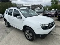 Used Dacia Duster Lauréate 110 HP (80 kW) 2016 White SUV