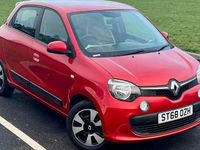 Used Renault Twingo Play 69 HP (50 kW) 2018 Red Hatchback