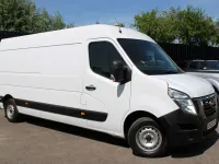 Używany Nissan Interstar Tekna 2022 Biały Van