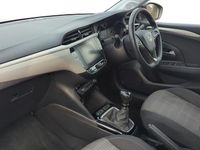 Used Vauxhall Corsa Design Edition 101 HP (74 kW) 2022 White Hatchback